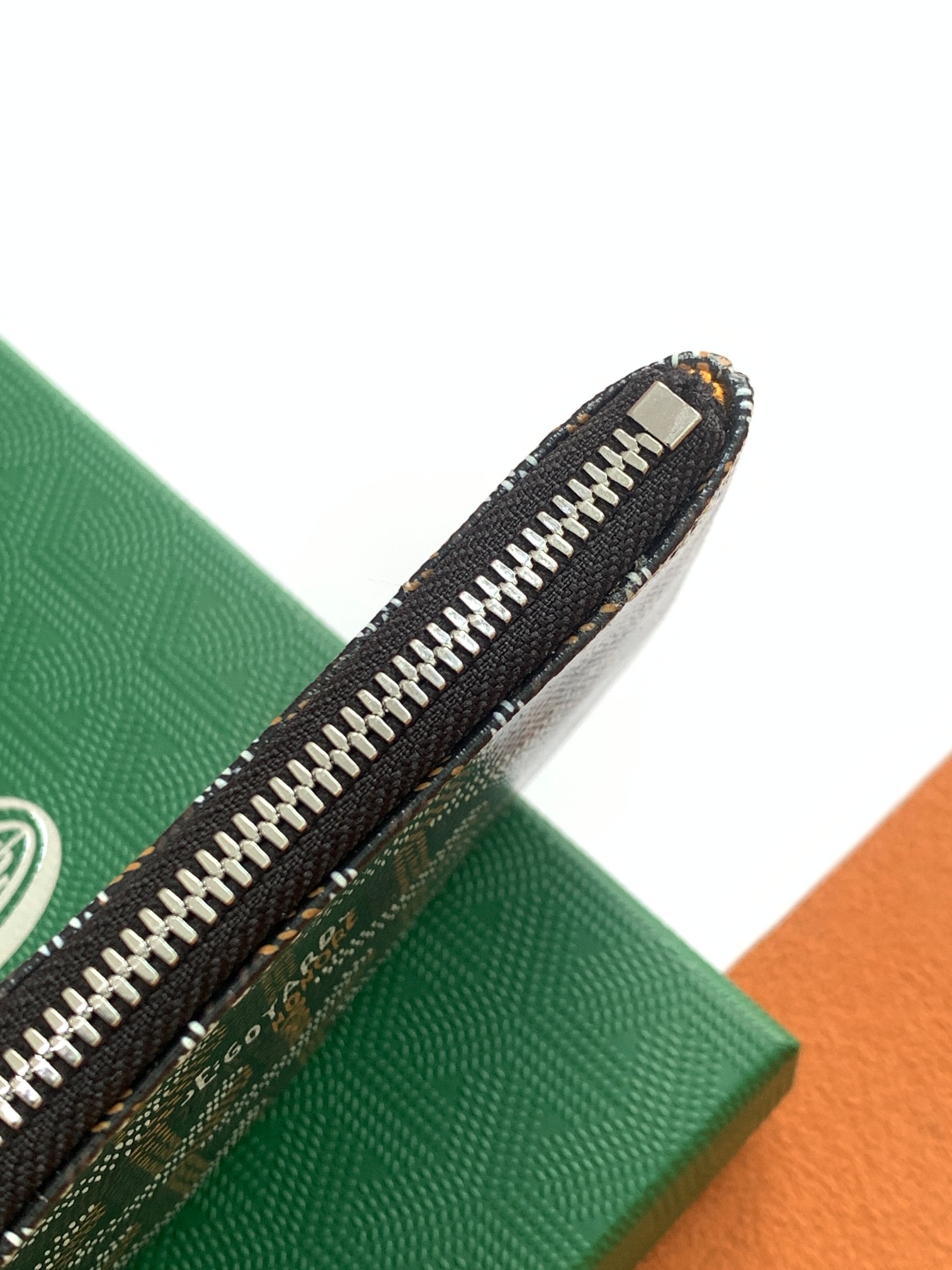 GOYARD SENAT NANO 8516 (brow)