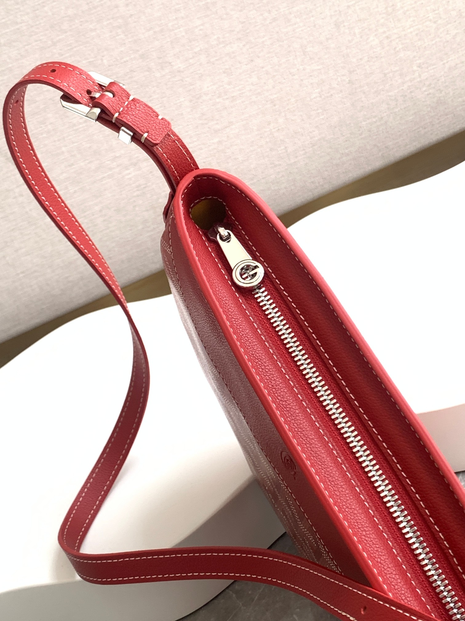  GOYARDINE 8219 (red)