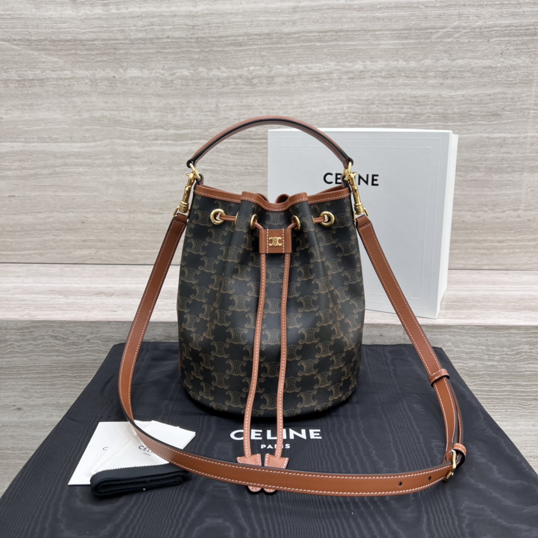 Túi Xách Nữ Celine Clara 116882 Logo Celine 