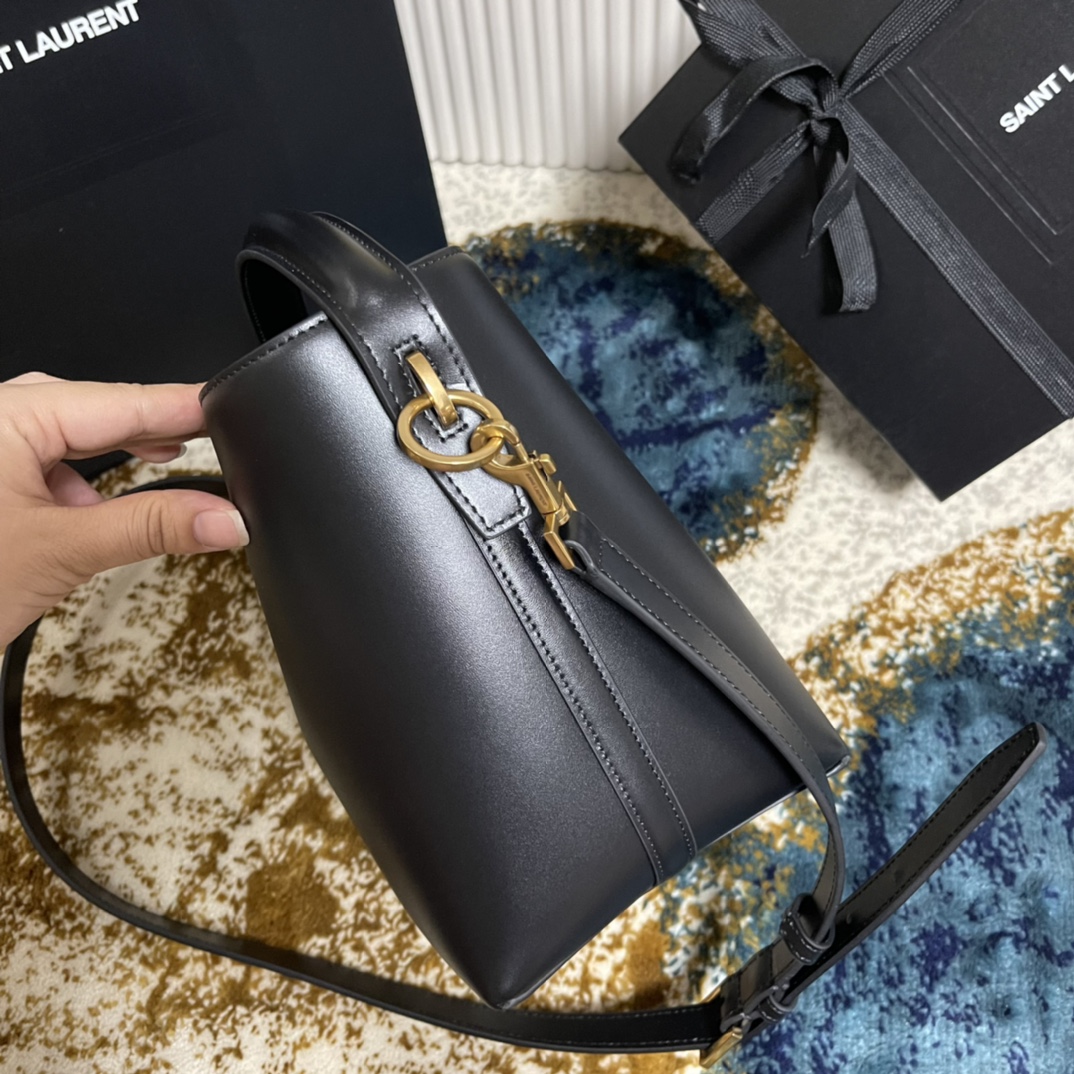 YSL LE37 749036 (Black)