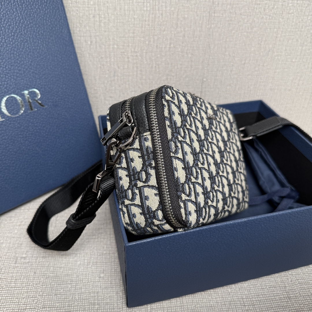 Túi xách Dior 9052 màu trắng 