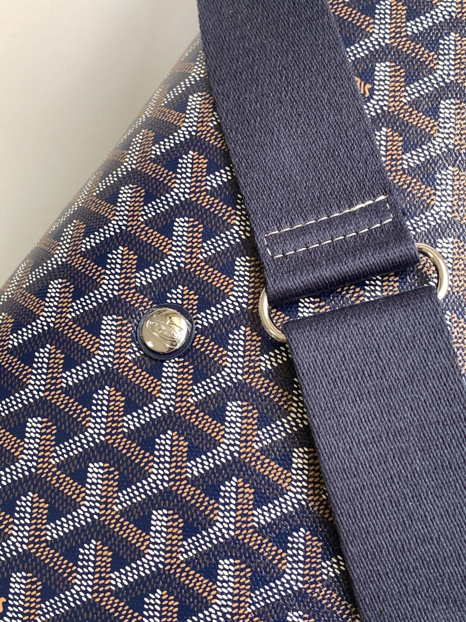 Túi xách Goyard 8130 màu xanh dương 