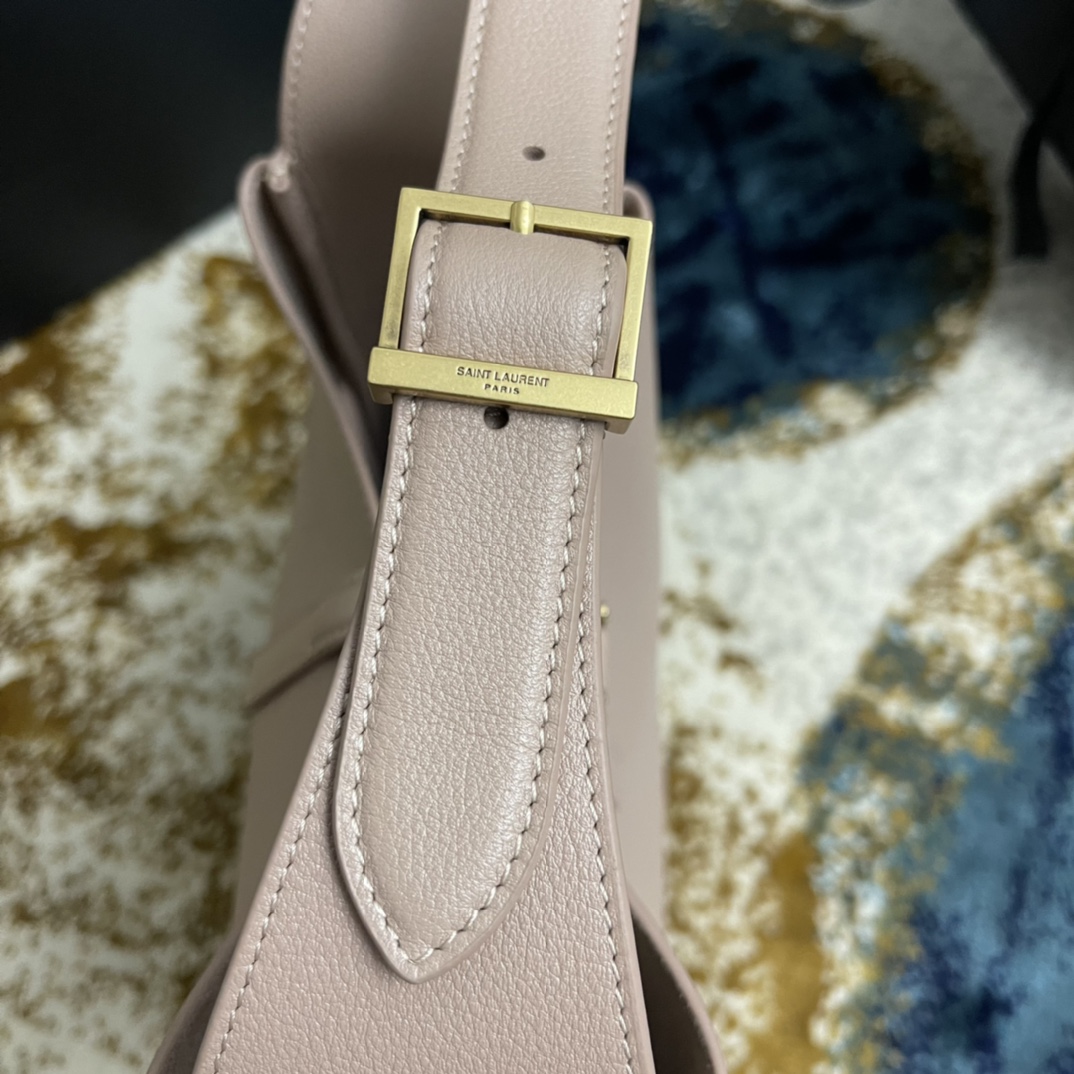 LE 57 HOBO 713938 (Pink)