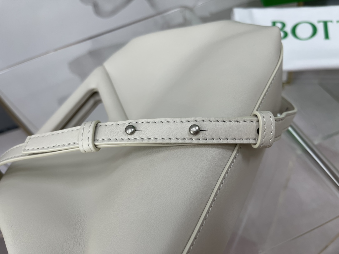 Bottega Veneta Poin6908 Màu Trắng 